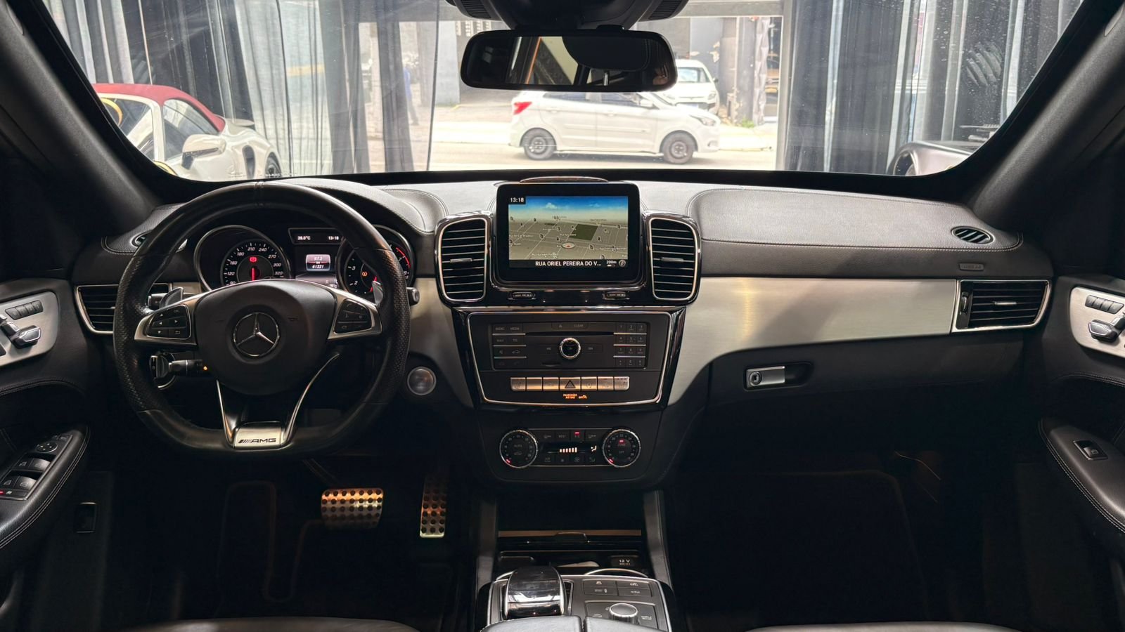 Mercedes-Benz GLE-63 AMG 5.5 V8 557cv Aut. - Miniatura 10