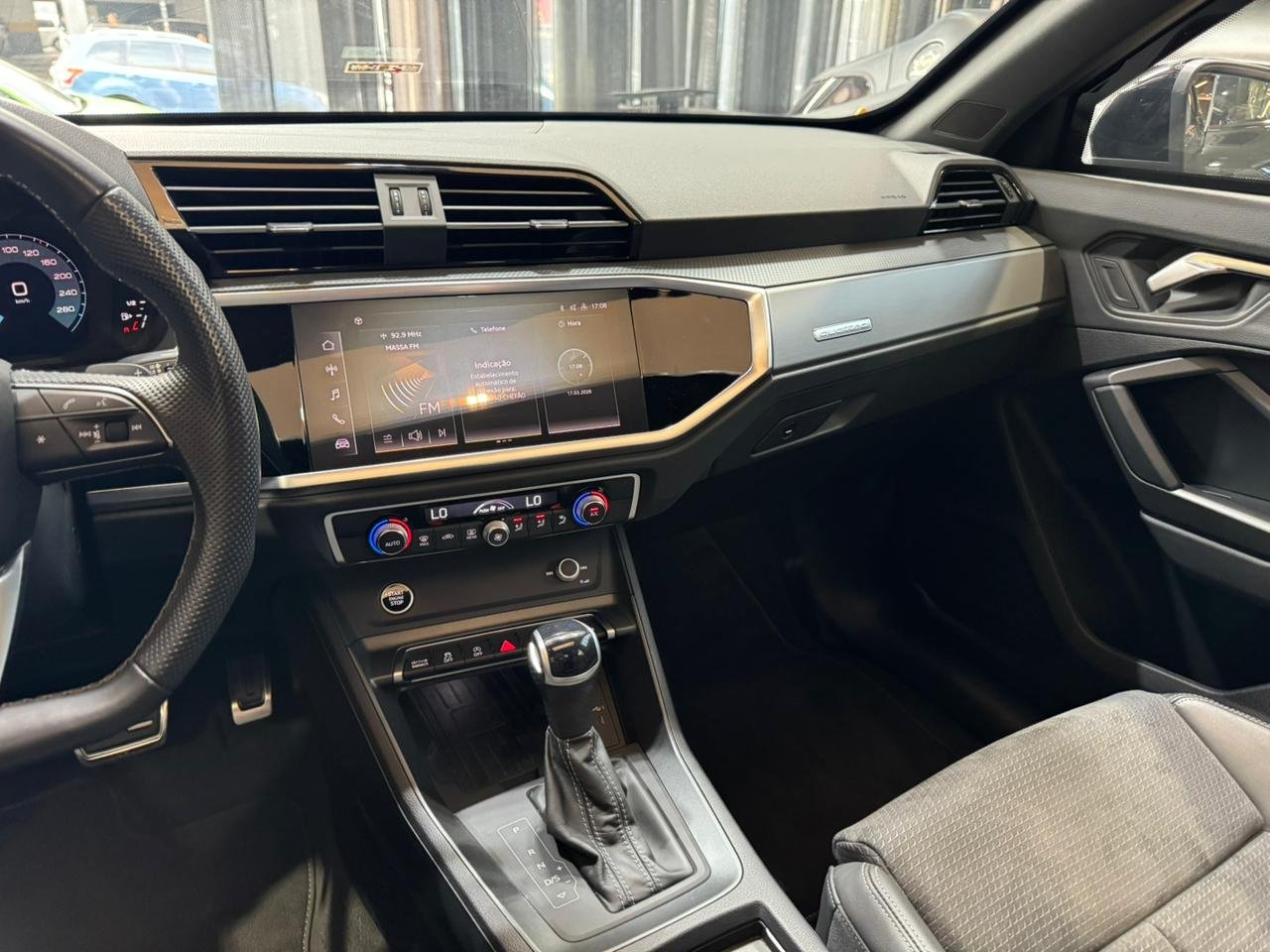 Audi Q3 SPB Perf. Black 2.0 TFSI Tipt. Quat. - Miniatura 10