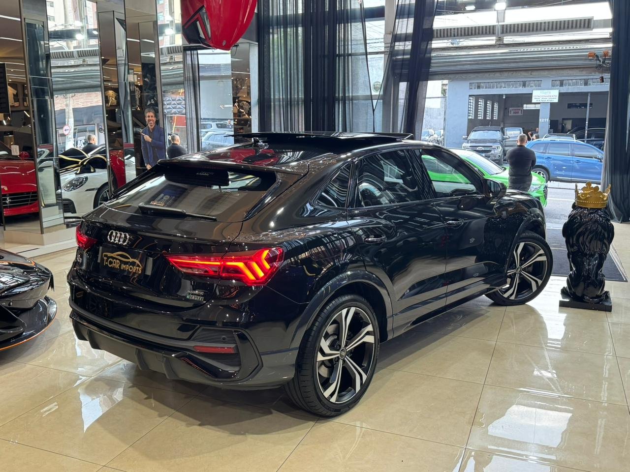 Audi Q3 SPB Perf. Black 2.0 TFSI Tipt. Quat. - Miniatura 4