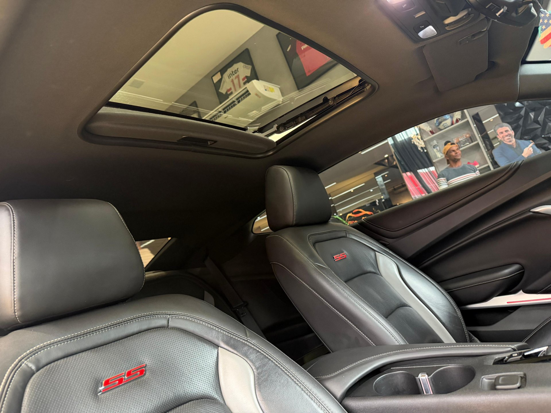 GM - Chevrolet Camaro SS 6.2 V8 16V - Miniatura 9