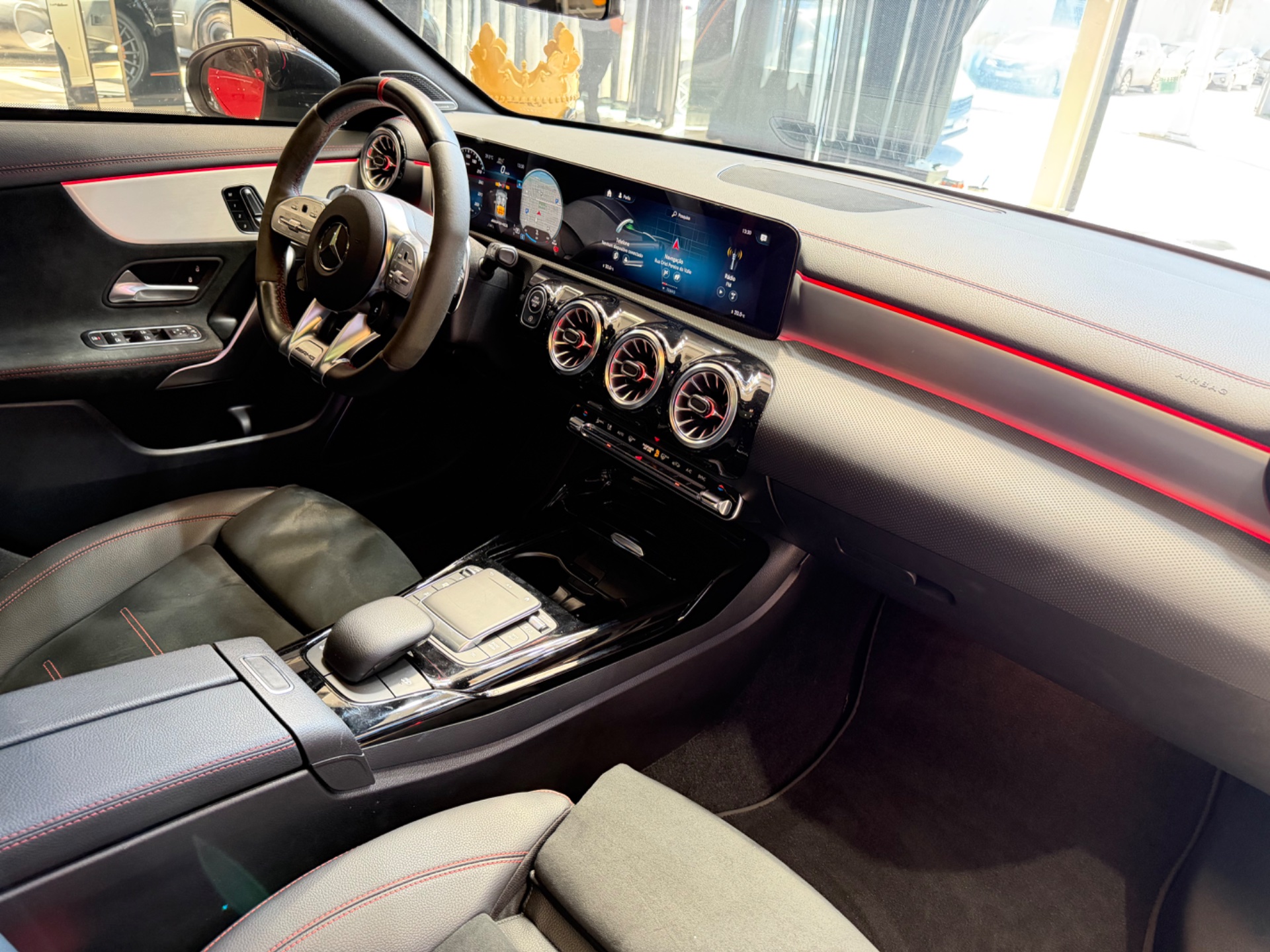 Mercedes-Benz CLA-45 S AMG 4MATIC CGI 2.0 TB Aut. - Miniatura 8