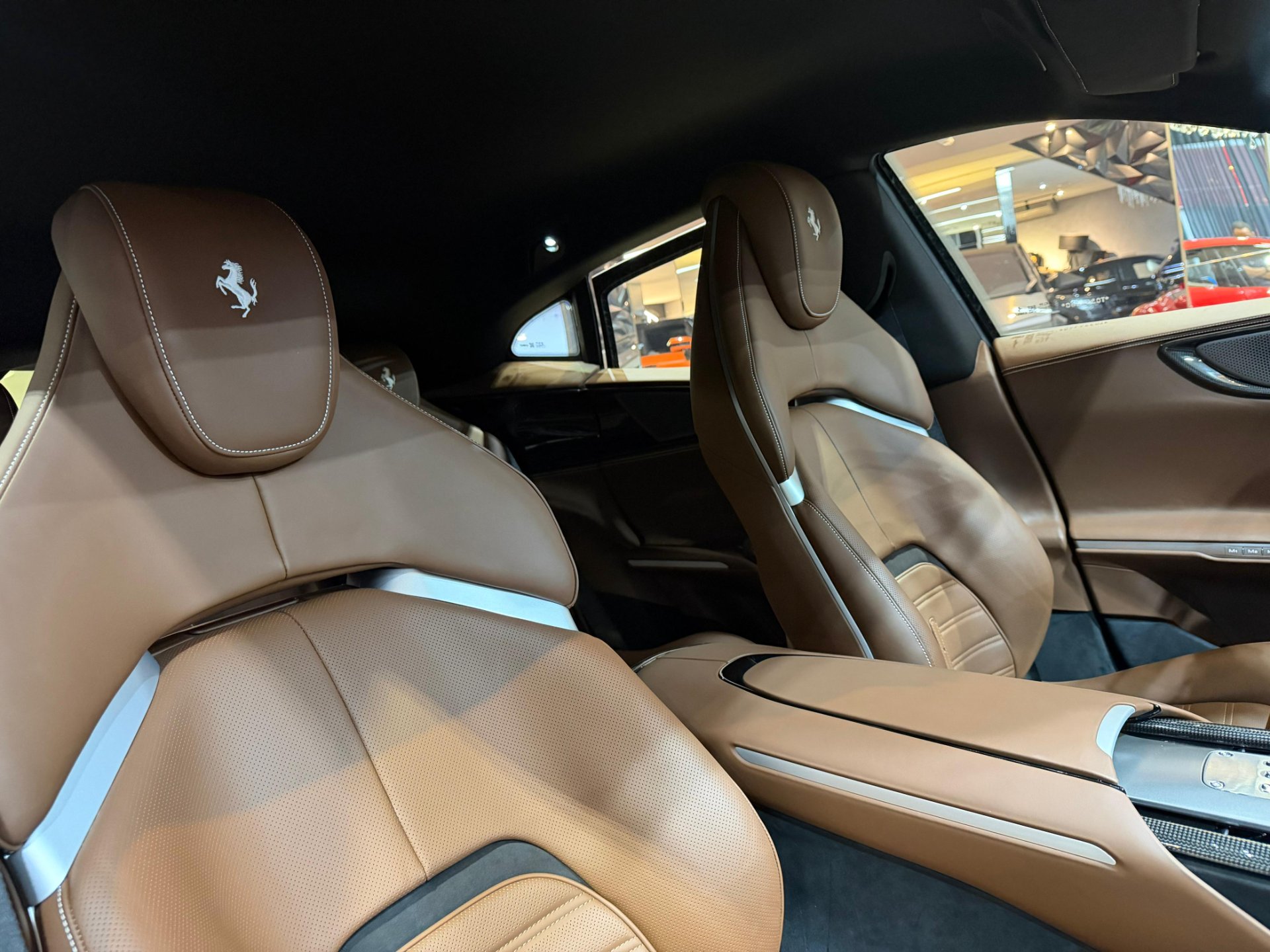 FERRARI PUROSANGUE 6.5 V12 725cv - Foto 2