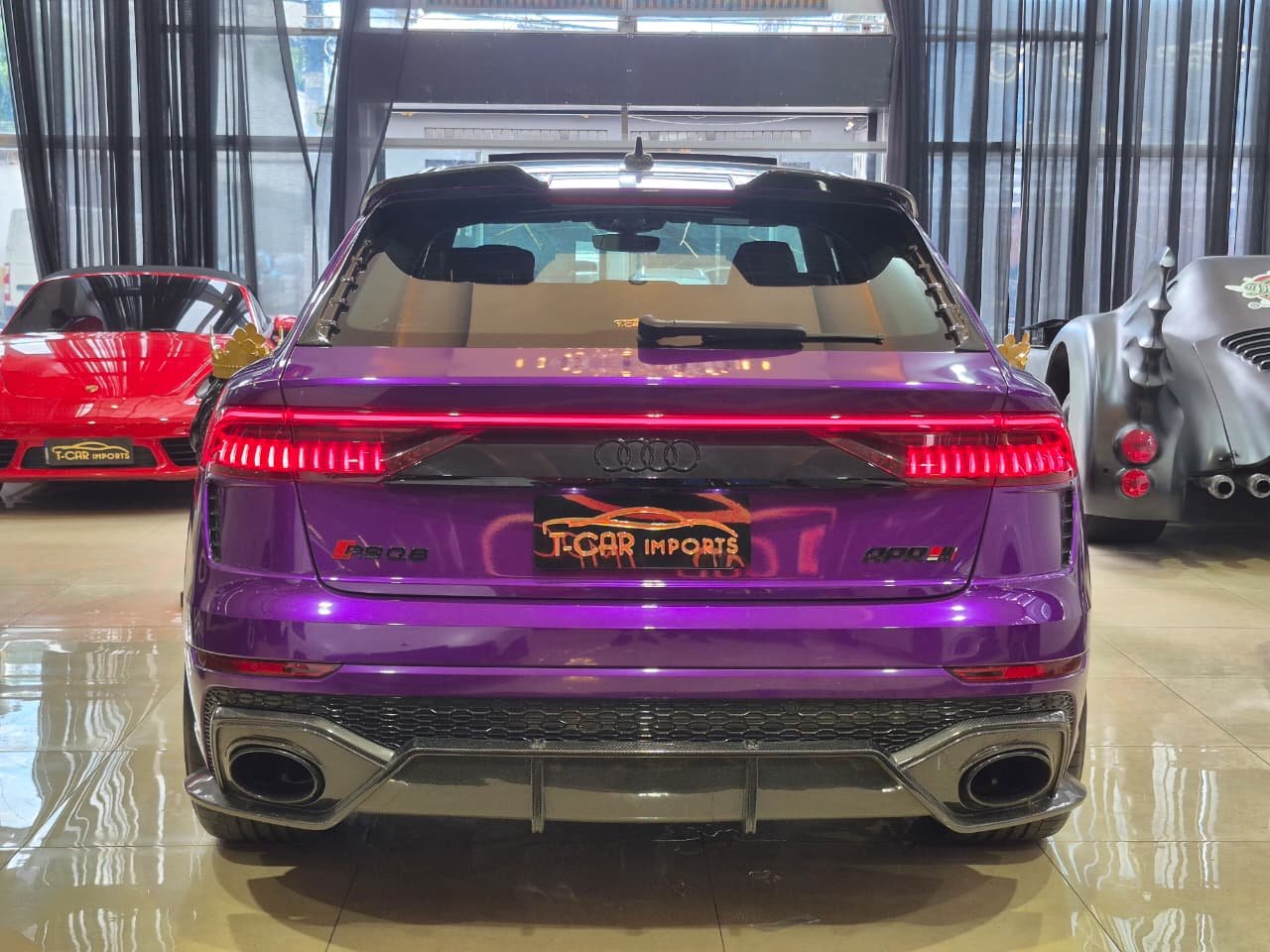 Audi RS Q8 4.0 Bi-TB V8 FSI Quattro Tiptronic - Miniatura 2