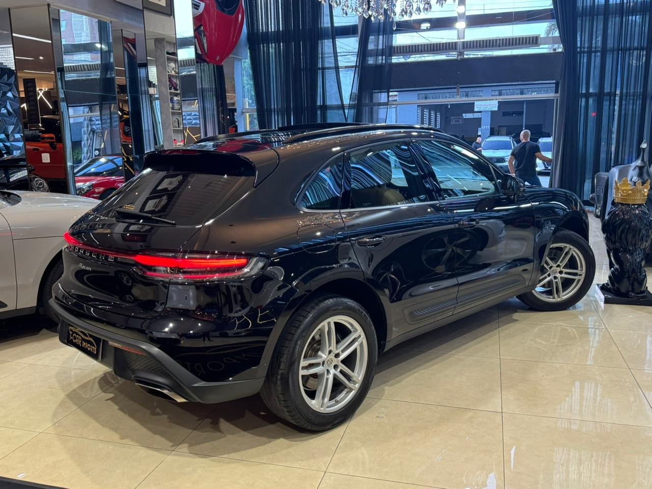 Porsche Macan 2.0 Turbo - Miniatura 5