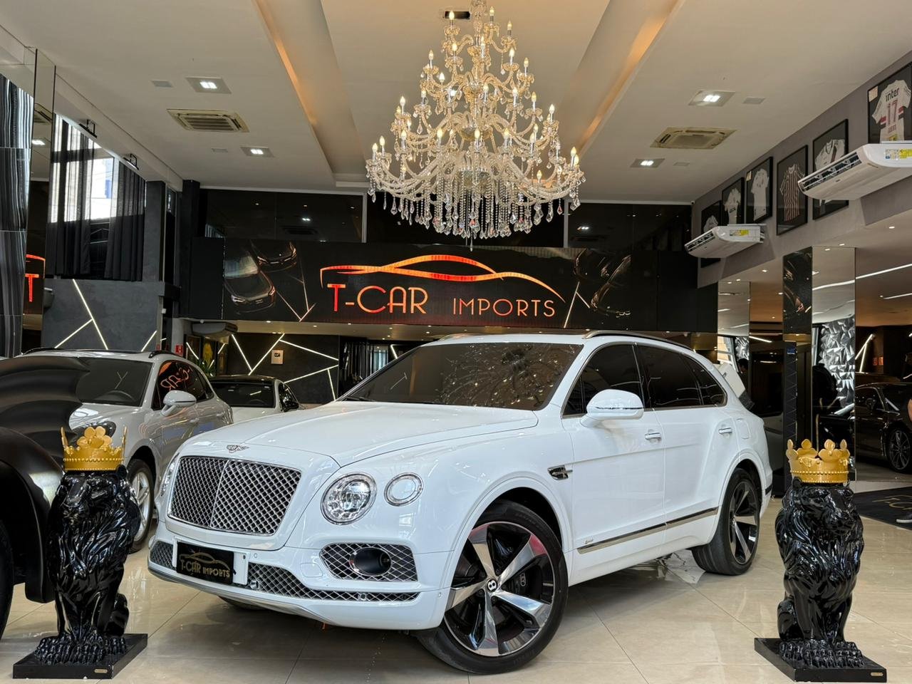 Bentley Bentayga 3.0 V6 Hybrid - Miniatura 3
