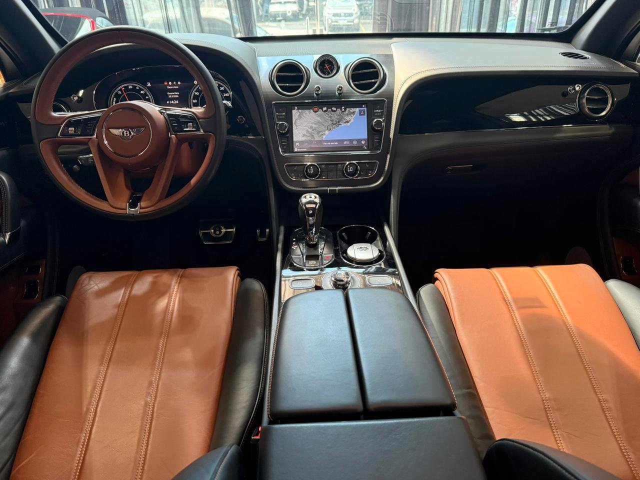 Bentley Bentayga 3.0 V6 Hybrid - Miniatura 9