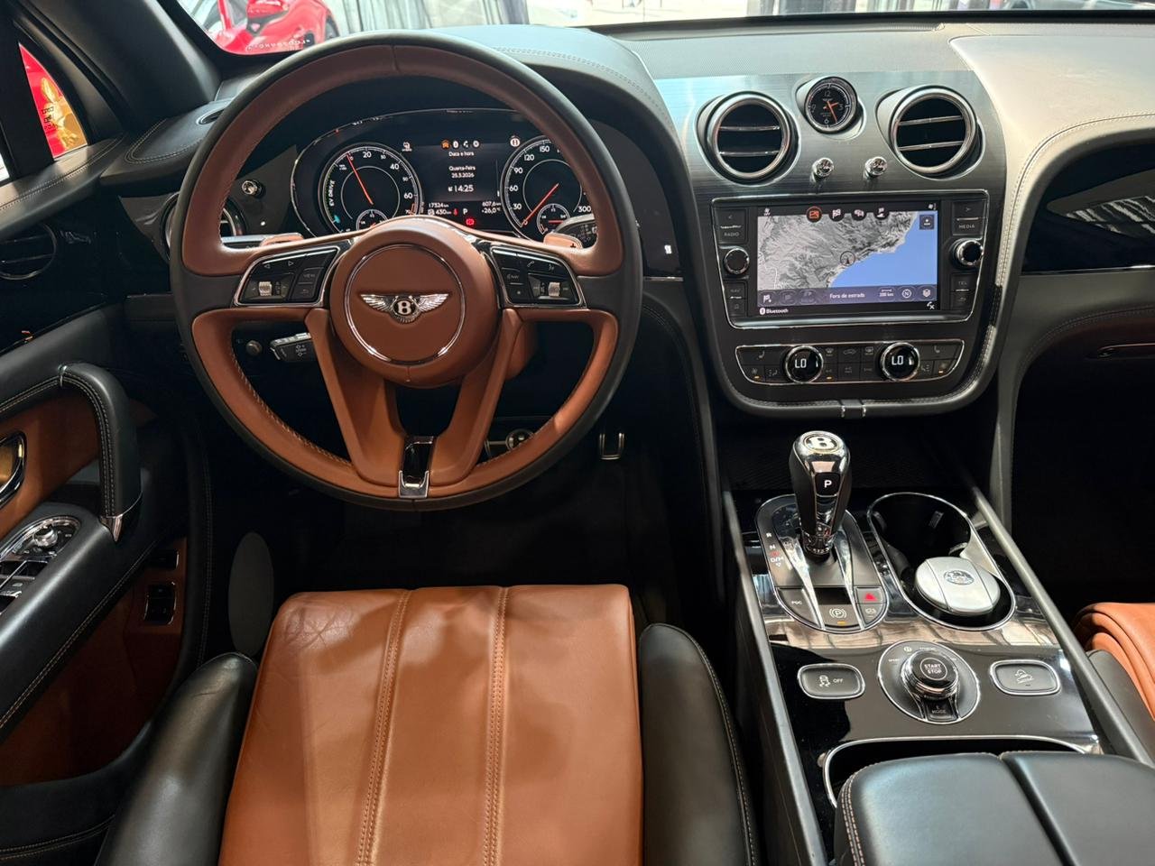 Bentley Bentayga 3.0 V6 Hybrid - Miniatura 10