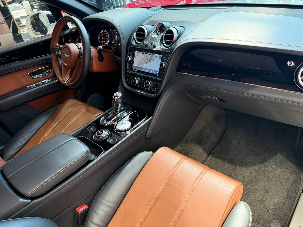 Bentley Bentayga 3.0 V6 Hybrid - Miniatura 13