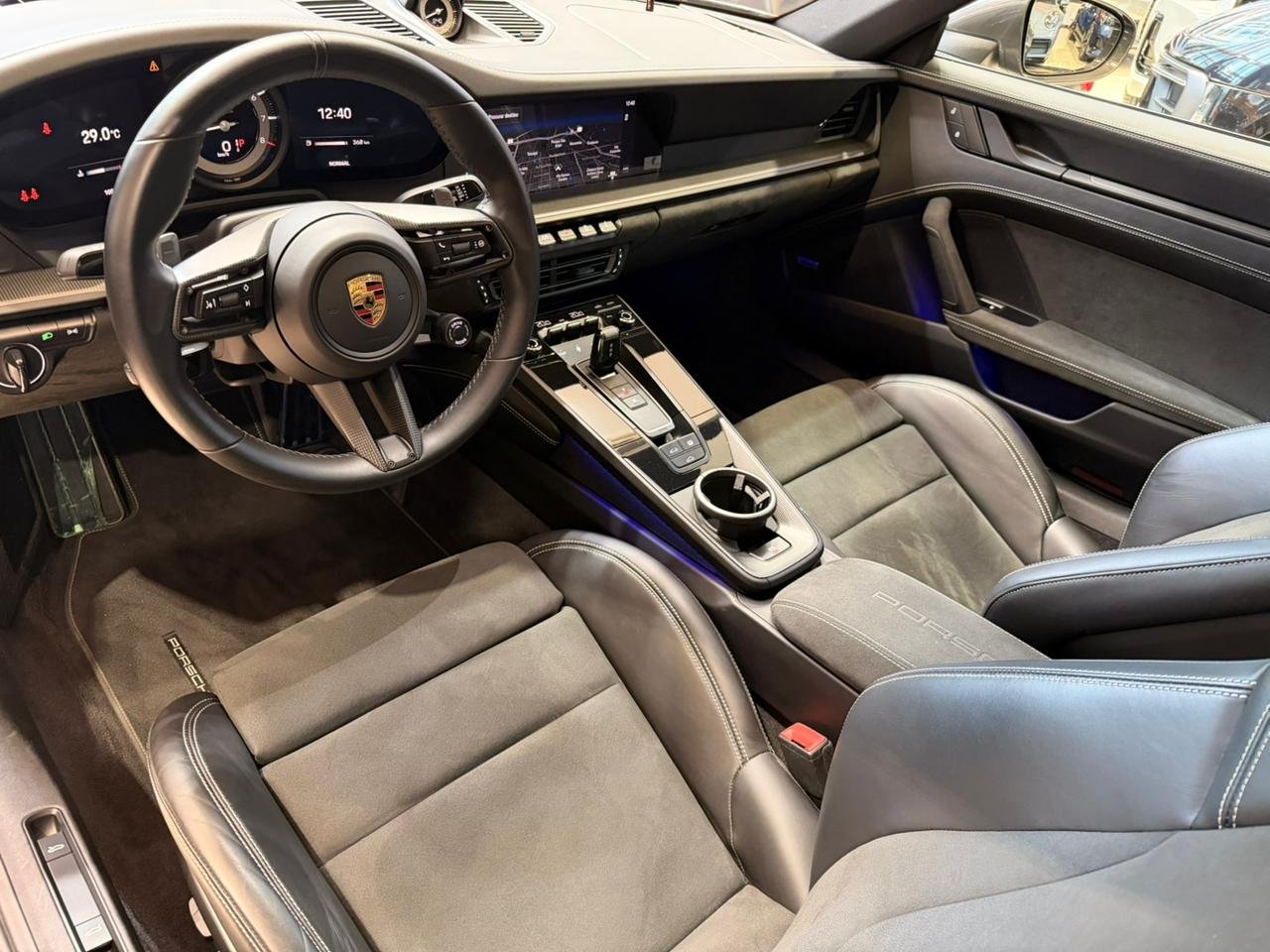 Porsche 911 Carrera GTS Coupe 3.0 (992) - Miniatura 10