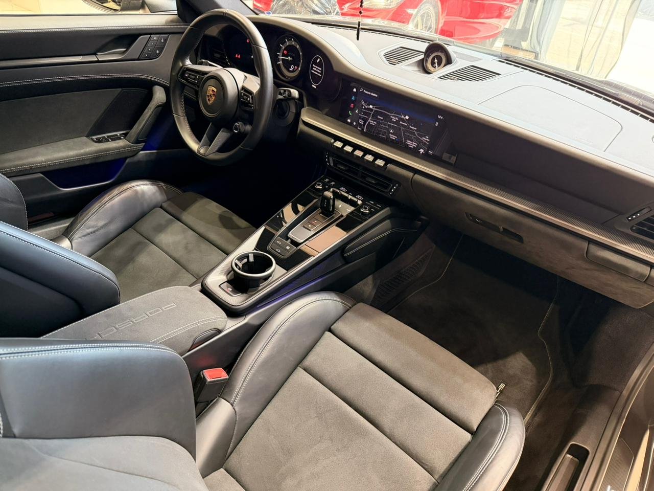 Porsche 911 Carrera GTS Coupe 3.0 (992) - Miniatura 11