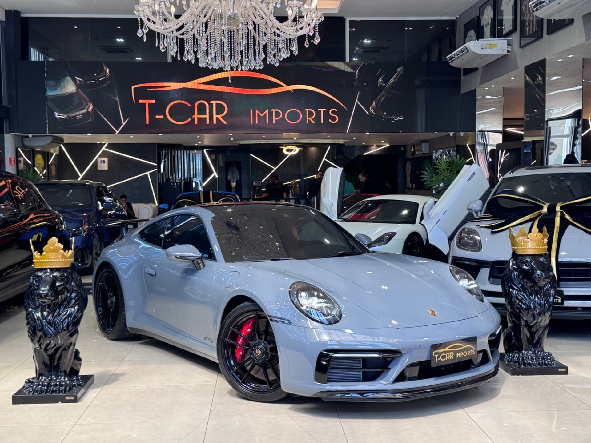 Porsche 911 Carrera 4 GTS Coupe 3.0 24V (992) 2024 - Foto 1