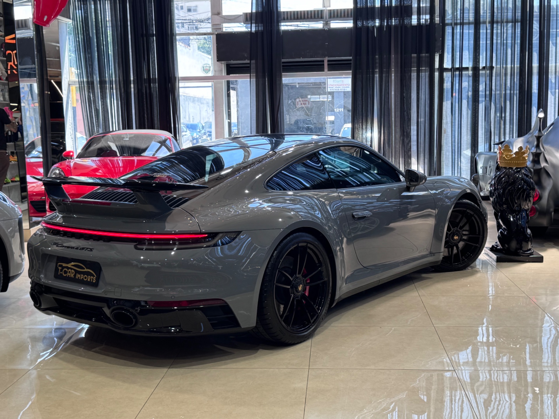 Porsche 911 Carrera 4 GTS Coupe 3.0 24V (992) - Miniatura 2