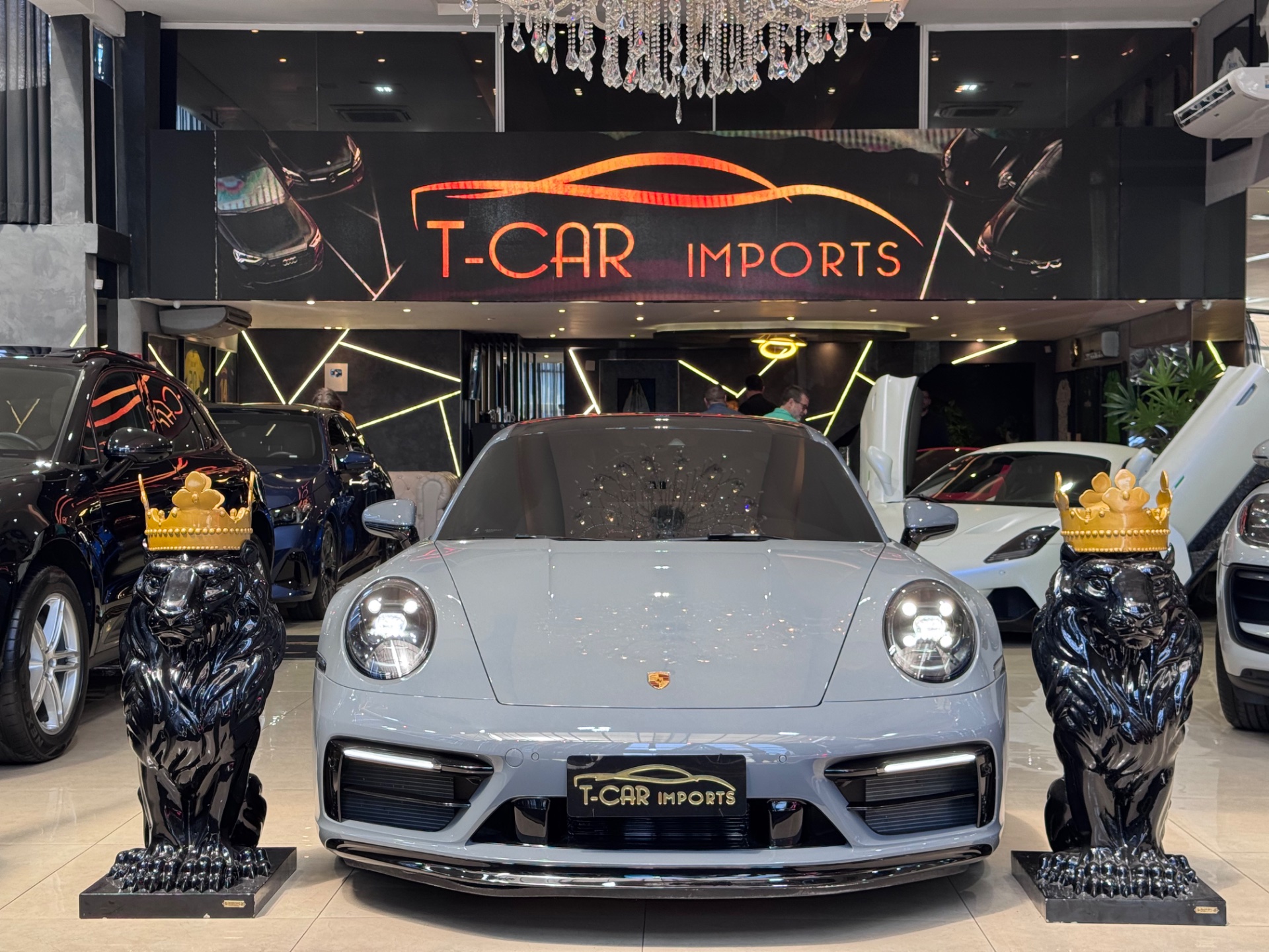 Porsche 911 Carrera 4 GTS Coupe 3.0 24V (992) - Miniatura 5