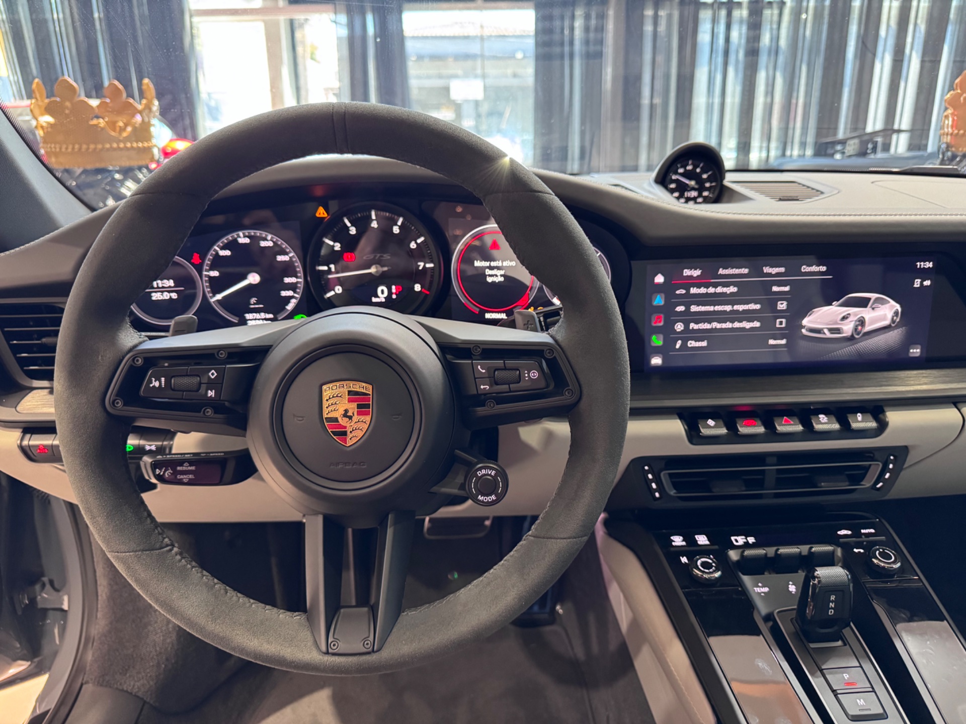 Porsche 911 Carrera 4 GTS Coupe 3.0 24V (992) - Miniatura 10