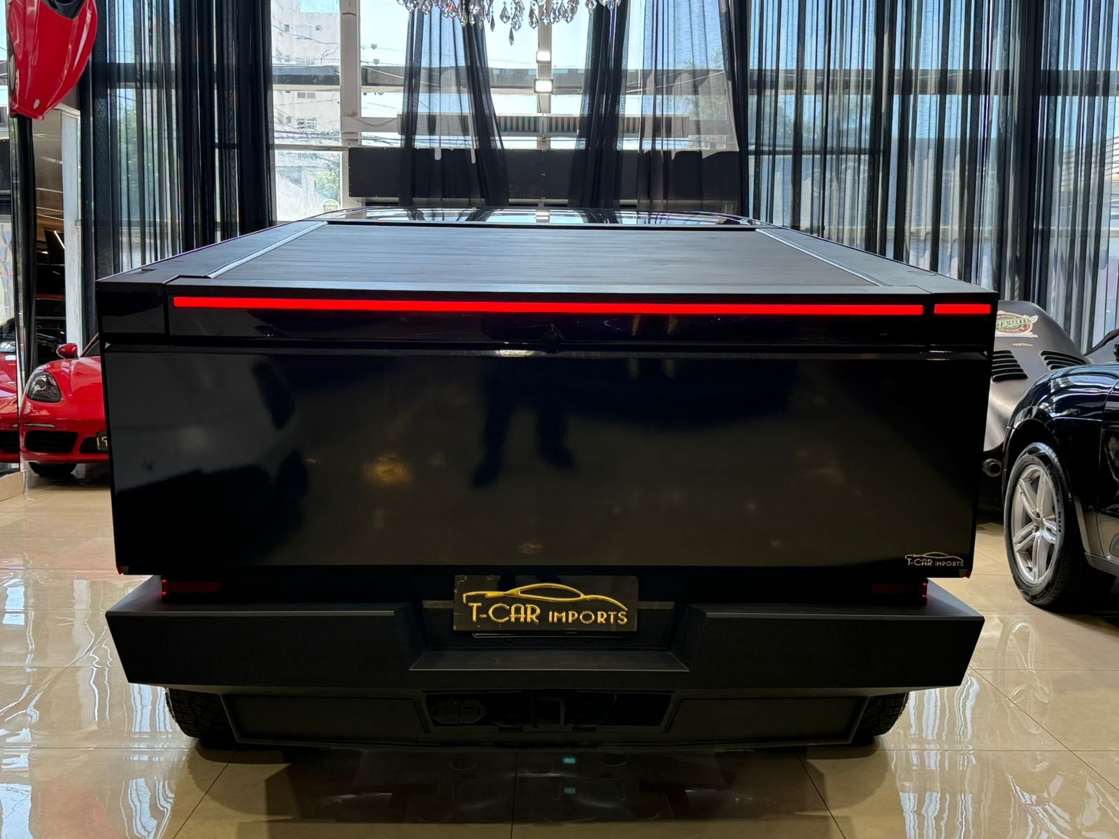 Tesla Cybertruck Tri Motor (Cyberbeast) - Miniatura 5