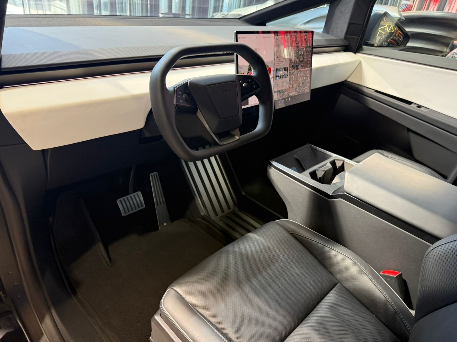 Tesla Cybertruck Tri Motor (Cyberbeast) - Miniatura 8