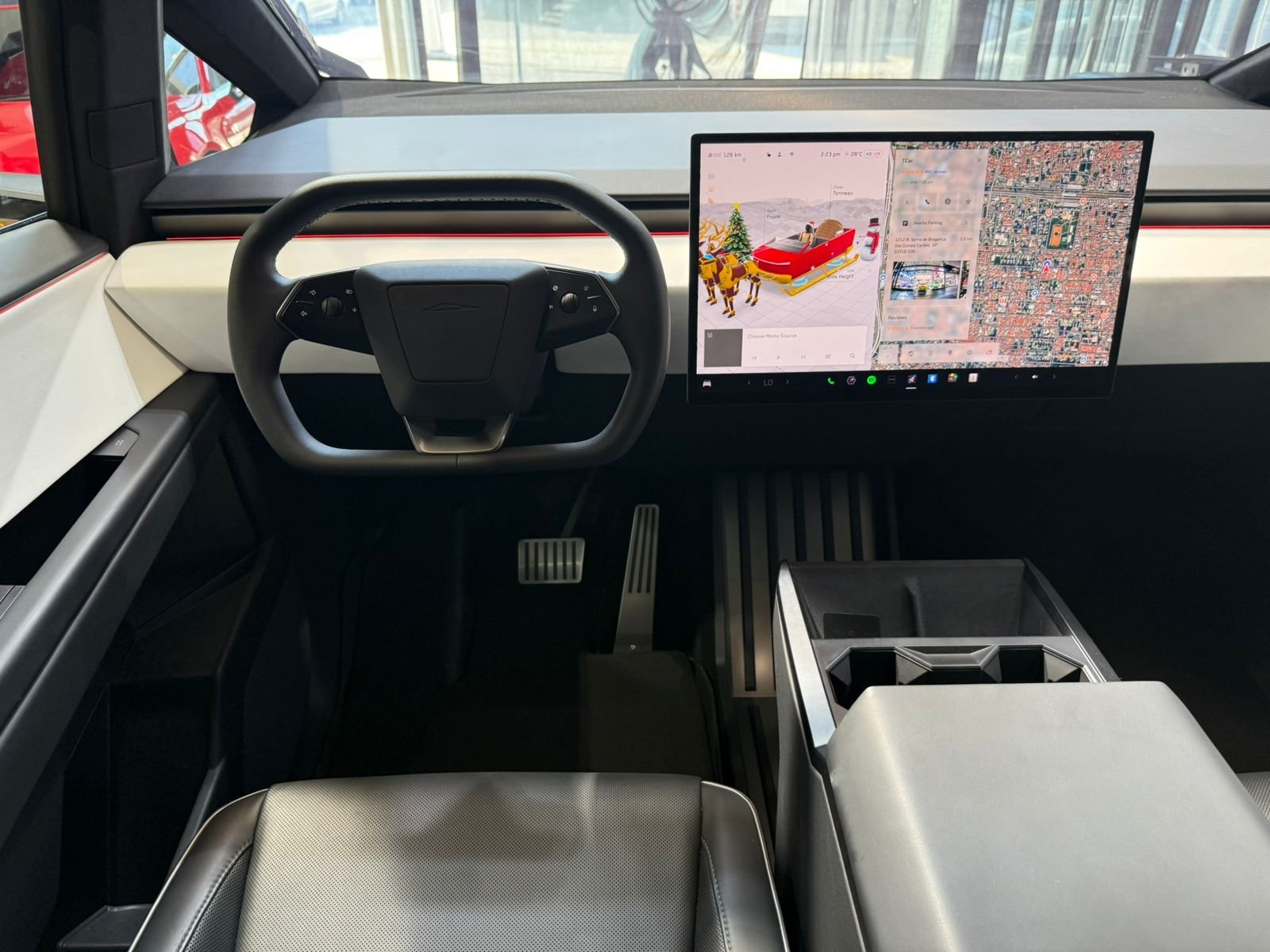 Tesla Cybertruck Tri Motor (Cyberbeast) - Miniatura 10