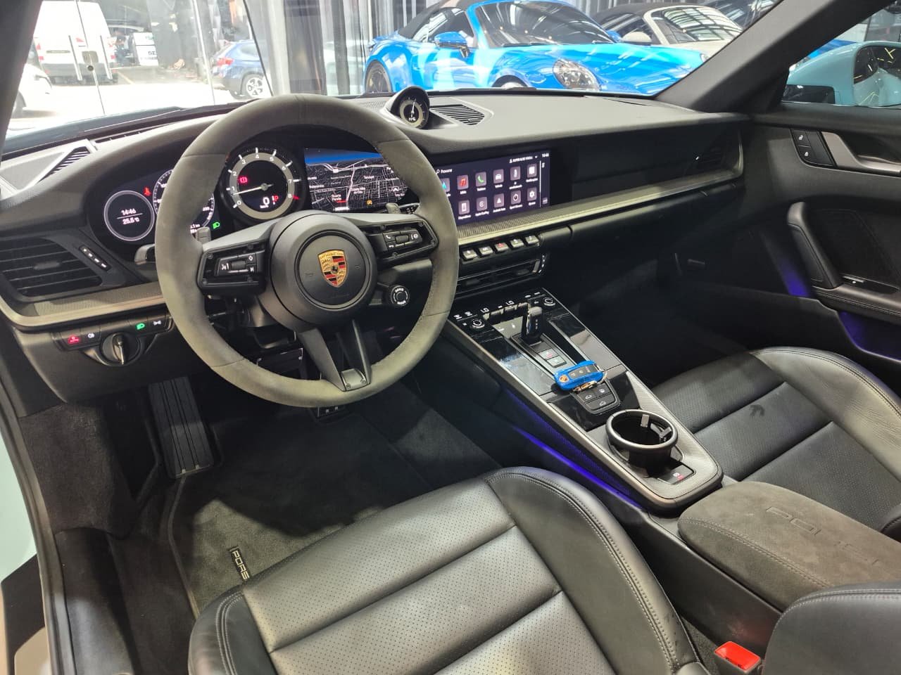 Porsche 911 Carrera Coupe - Miniatura 7