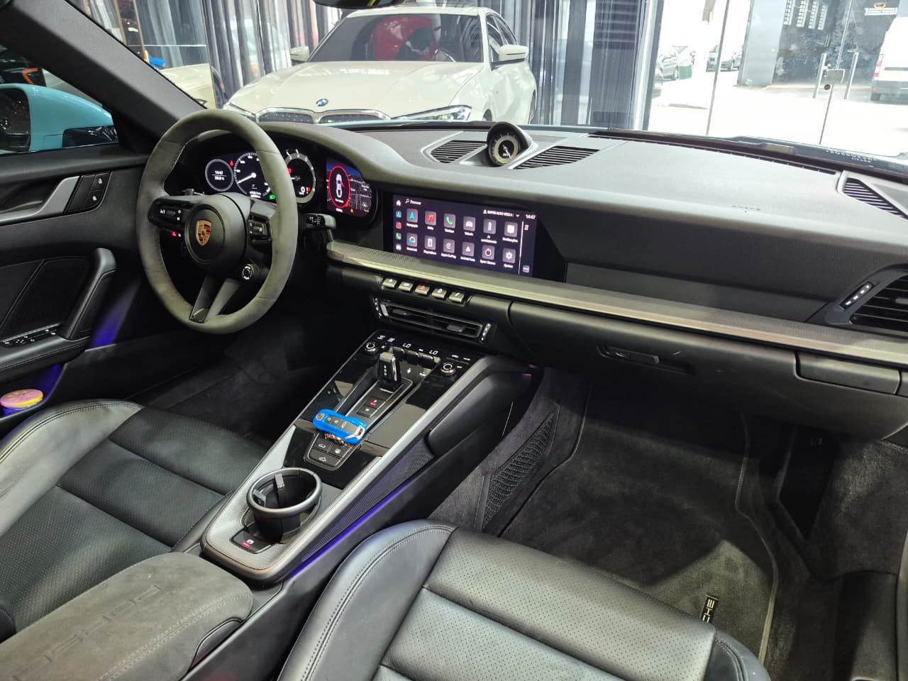 Porsche 911 Carrera Coupe - Miniatura 9