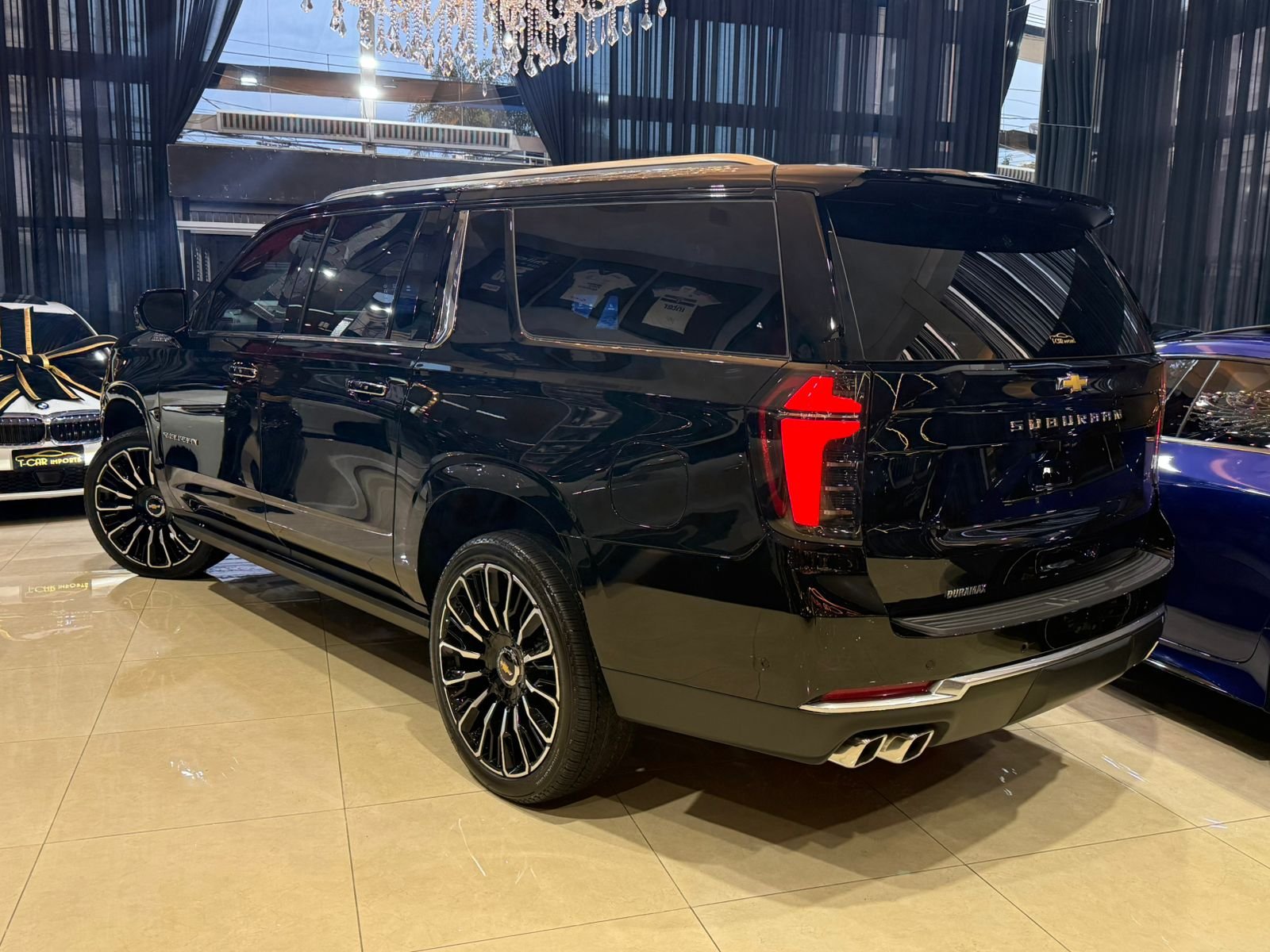 Chevrolet Suburban High Country 3.0 Duramax Diesel - Miniatura 6