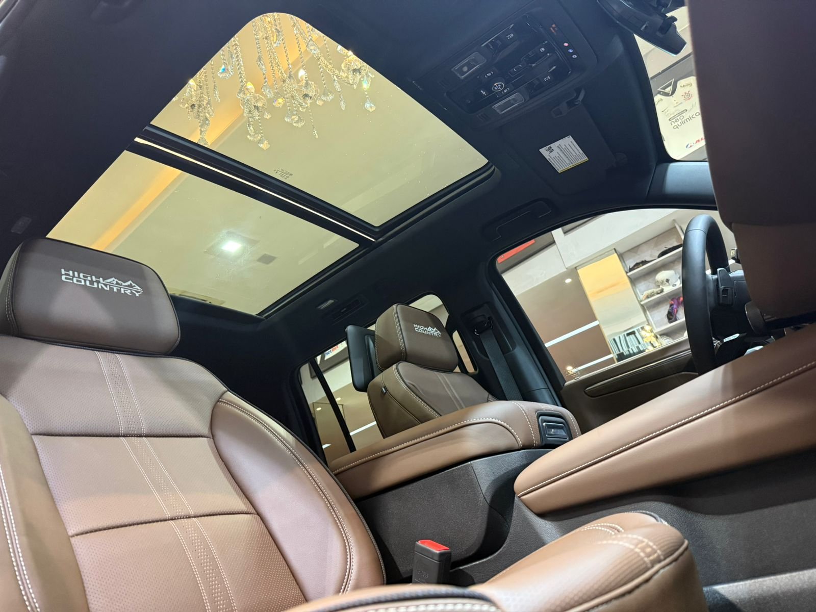 Chevrolet Suburban High Country 3.0 Duramax Diesel - Miniatura 13