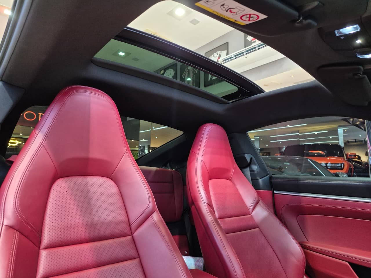 Porsche 911 Carrera S Coupe 3.0 (991/992) - Miniatura 10