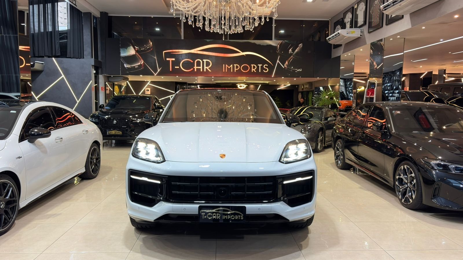 Porsche Cayenne GTS Coupe 4.0 500cv - Miniatura 12