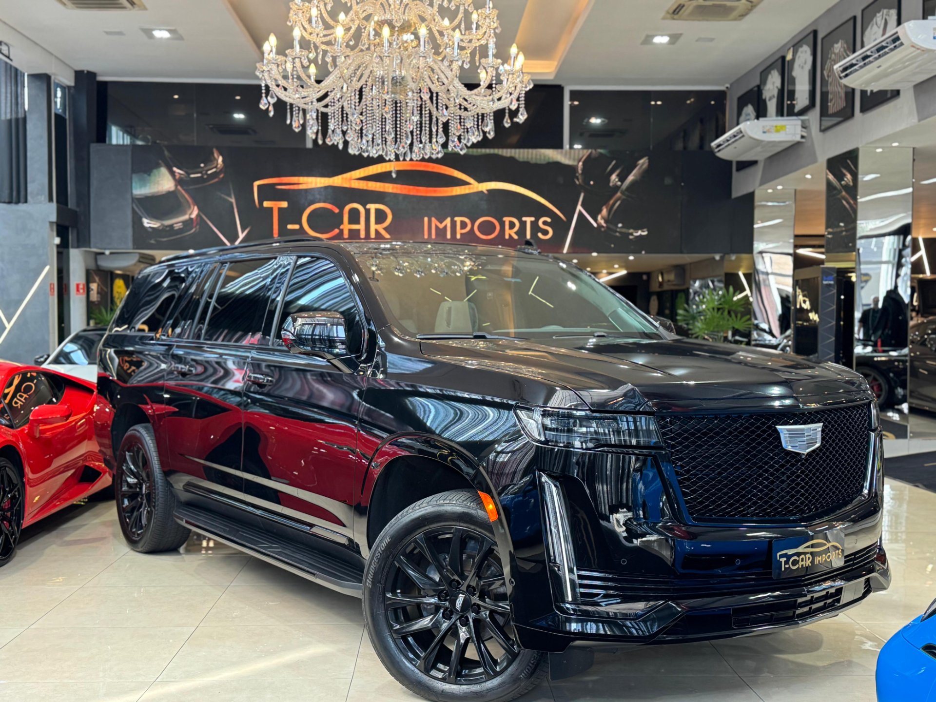 Cadillac Ecalade ESC PREMIUM LUXURY