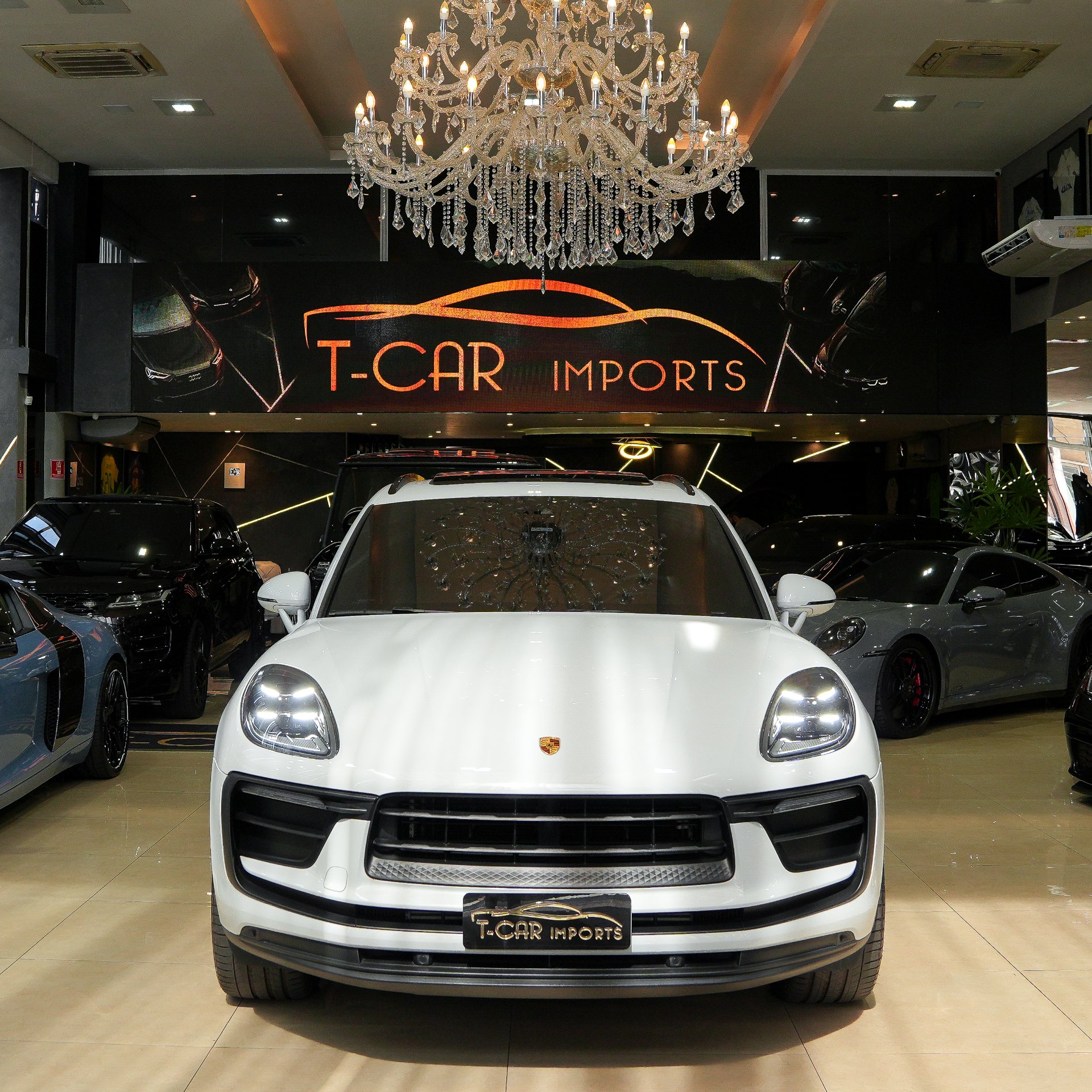 Porsche Macan 2.0 Turbo - Miniatura 2