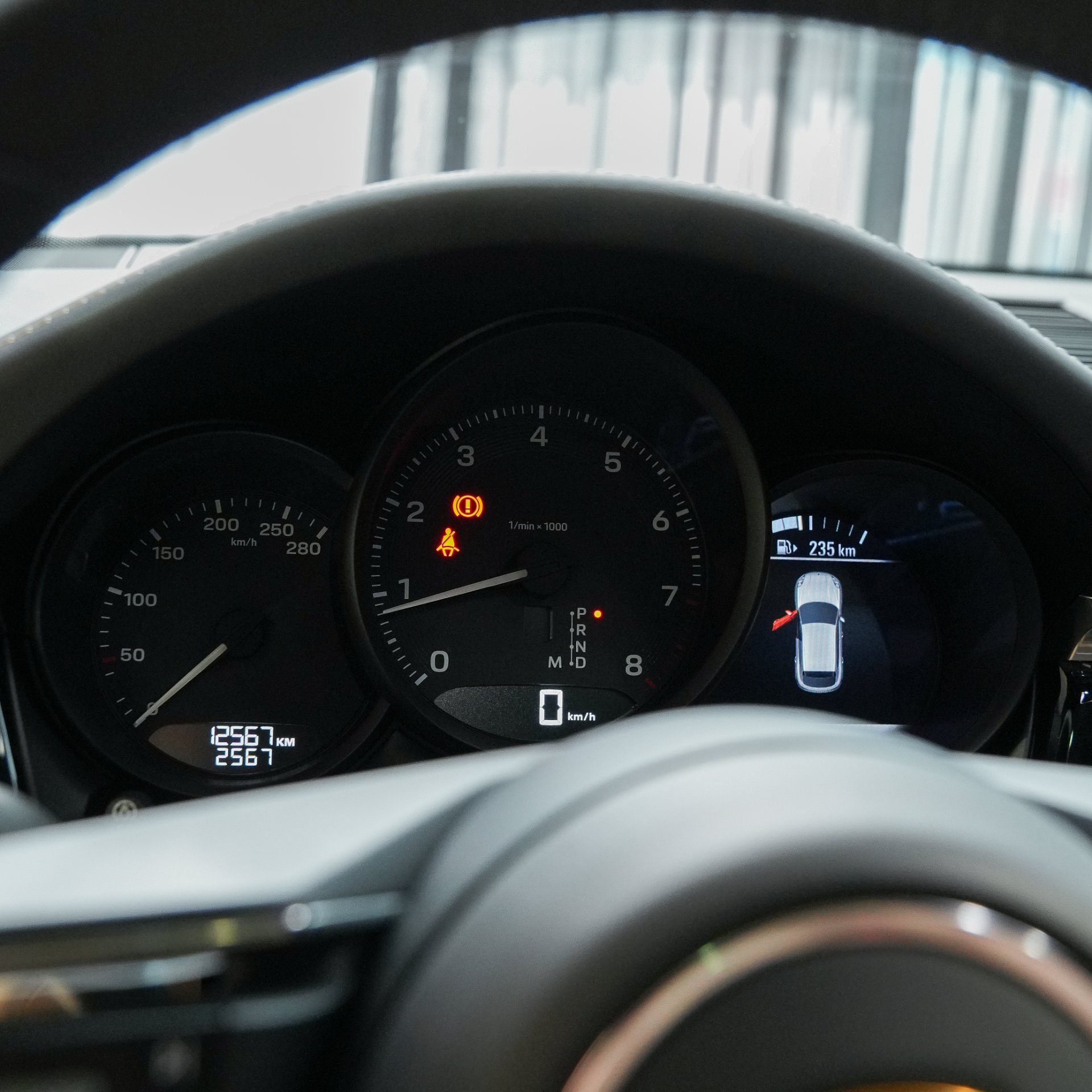 Porsche Macan 2.0 Turbo - Miniatura 13