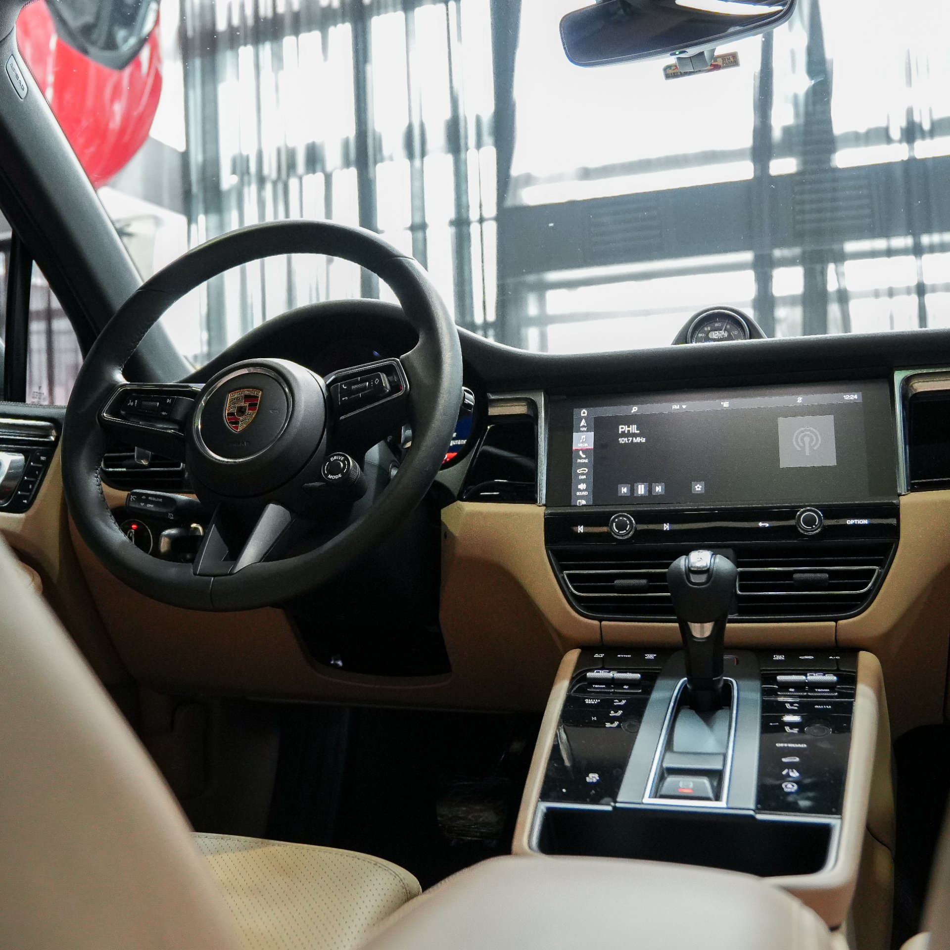 Porsche Macan 2.0 Turbo - Miniatura 10