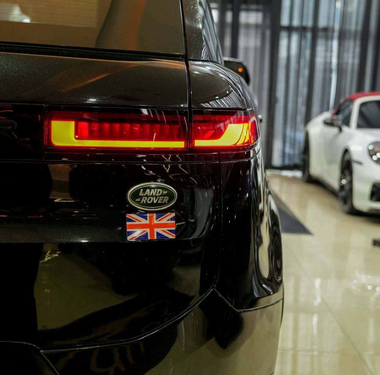 Land Rover Range R.Sport HSE 3.0 I6 TB Die. (Híb.) - Miniatura 11