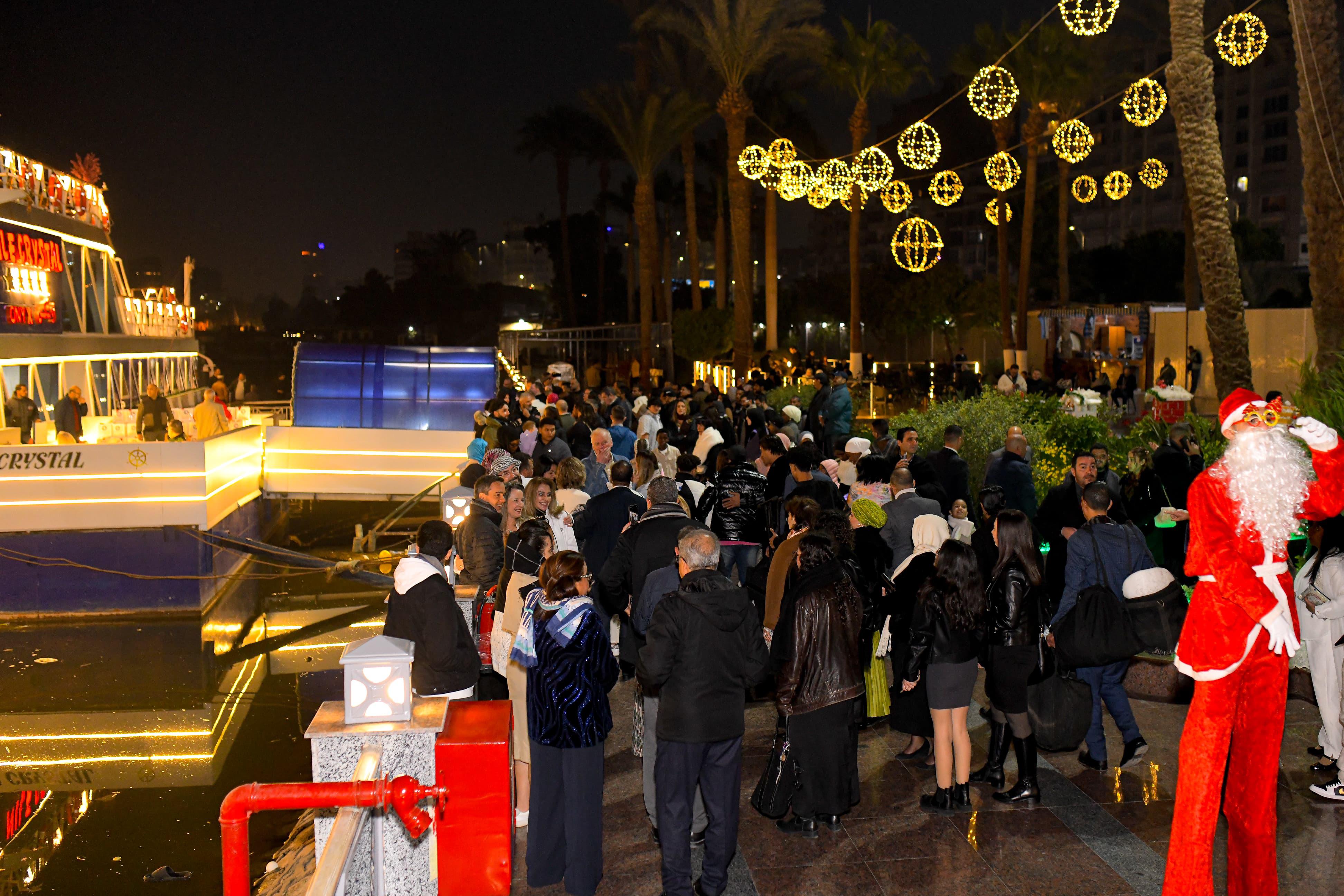 نايل كريستال الداخل