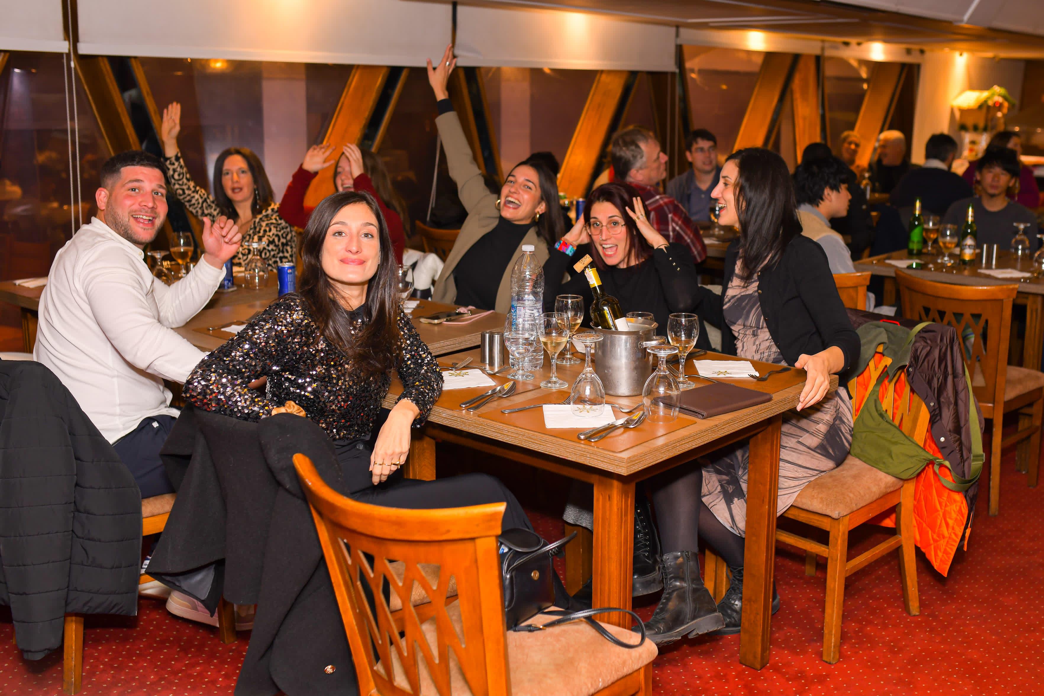 نايل كريستال الترفيه