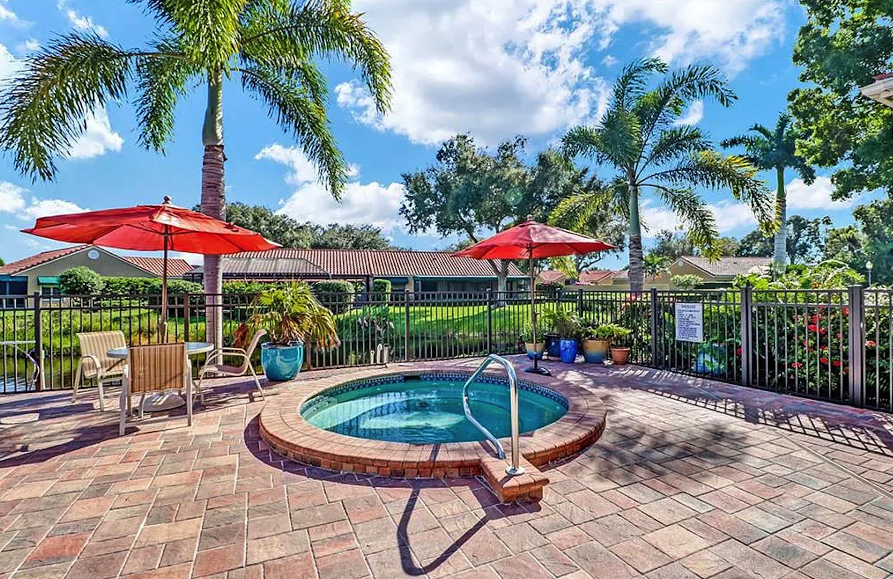 Main pool hot tub