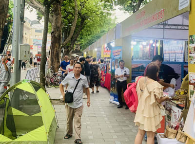 Festival Thu Hà Nội năm 2023 diễn ra tại Phố đi bộ hồ Hoàn Kiếm (TP. Hà Nội) đã diễn ra