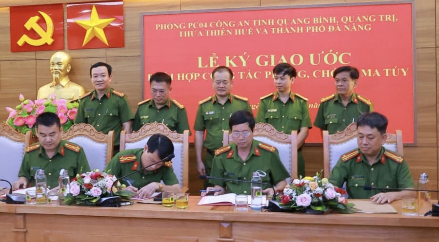Trưởng phòng Cảnh sát điều tra tội phạm về ma túy Công an 04 tỉnh, thành phố ký giao ước phối hợp