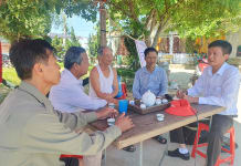 Nhiều trai bơi làng Tiền Thiệp có tuổi đời cao.