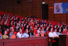 Các đồng chí lãnh đạo tỉnh tham dự đêm nhạc tri ân nhạc sĩ Hoàng Vân.