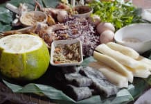 Món bánh A-dơ truyền thống độc đáo của người Bru-Vân Kiều.