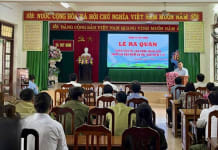 Các hội nghị tuyên truyền về chính sách BHXH, BHYT thu hút đông đảo người dân tham gia.