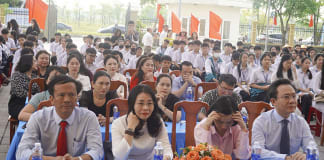 Các đại biểu dự lễ phát động