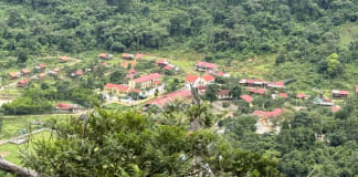 Những bản làng ở Vườn Quốc gia Phong Nha-Kẻ Bàng vẫn còn lưu giữ được nhiều giá trị văn hoá để phát triển du lịch.