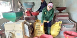 Nhờ nguồn vốn tín dụng chính sách, ông Nguyễn Văn Lộc đã đầu tư mua mới máy móc để sản xuất.