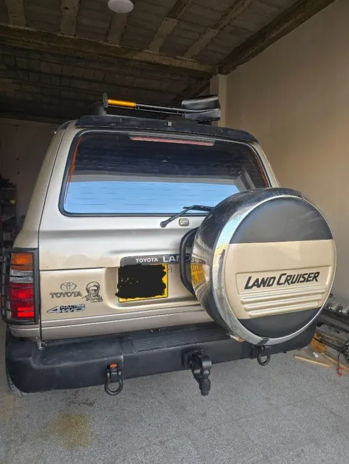 Toyota Land Cruiser
