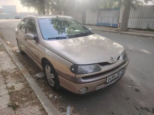 Renault Laguna 1