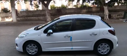 Peugeot 207 Plus