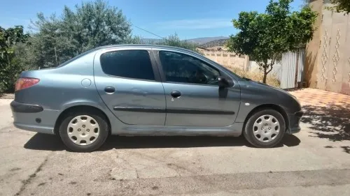 Peugeot 206 Sedan