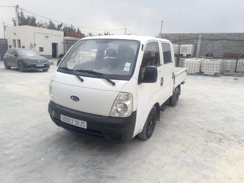 Kia K2700