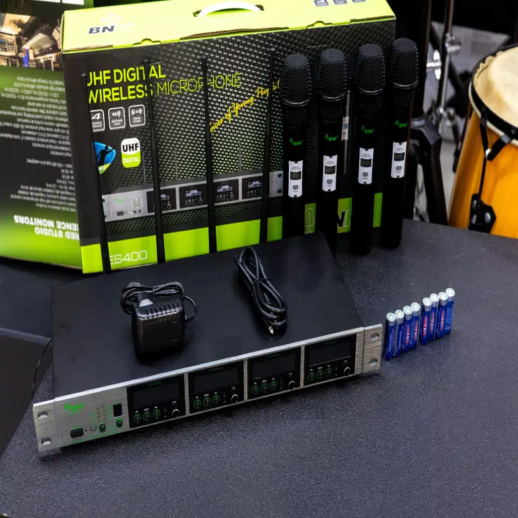 BNK ES-400 Professional Wireless Microphone System - Image 1